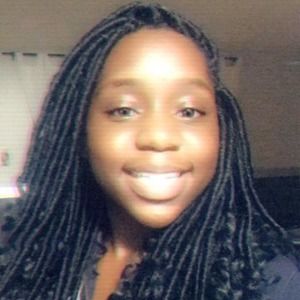 Meet your Posher, Ayesha